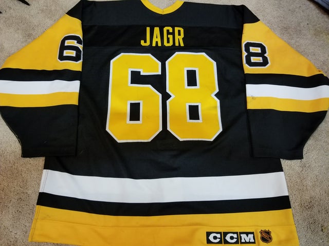 Lot Detail - 2000 Jaromir Jagr Pittsburgh Penguins Game-Used