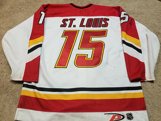 Martin St. Louis 99'00 ROOKIE Calgary Flames PHOTOMATCHED Game Worn Jersey
