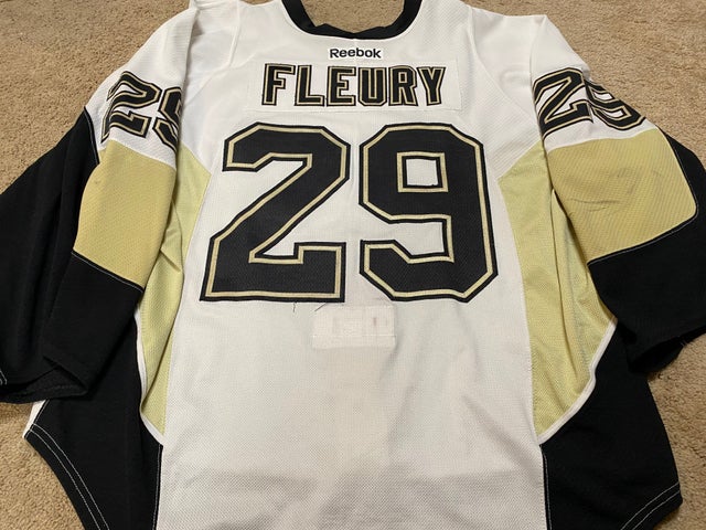 Lot Detail - 11/27/2010 Sidney Crosby Pittsburgh Penguins Game-Used Alternate  Jersey (Photo-Matched To 200th Career Goal & Hat-Trick • Penguins LOA)
